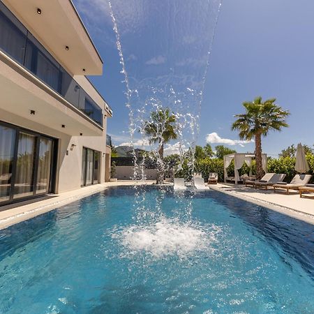 Luxury Villa My Wish With Pool Kaštel Stari Exteriör bild