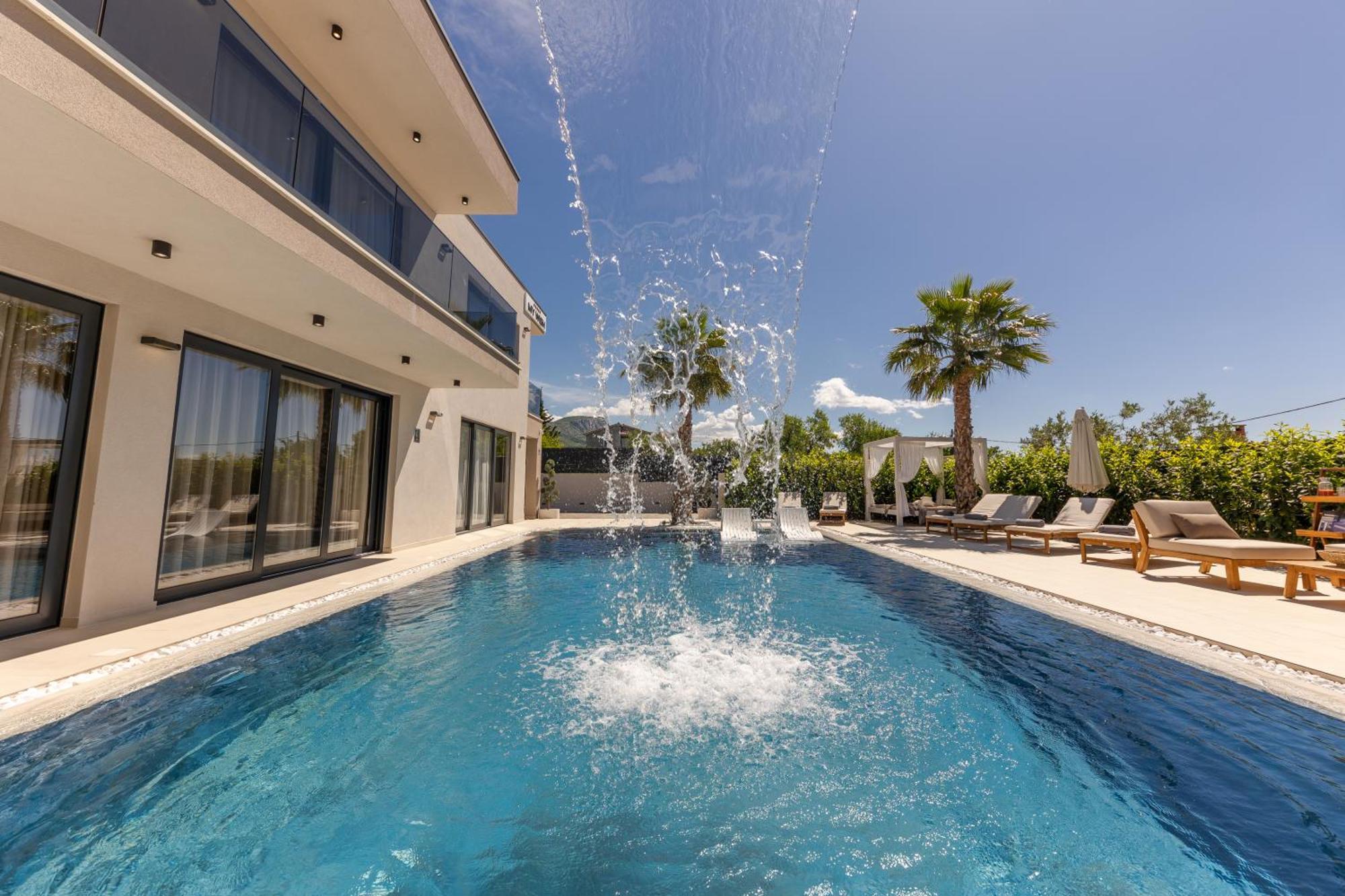 Luxury Villa My Wish With Pool Kaštel Stari Exteriör bild