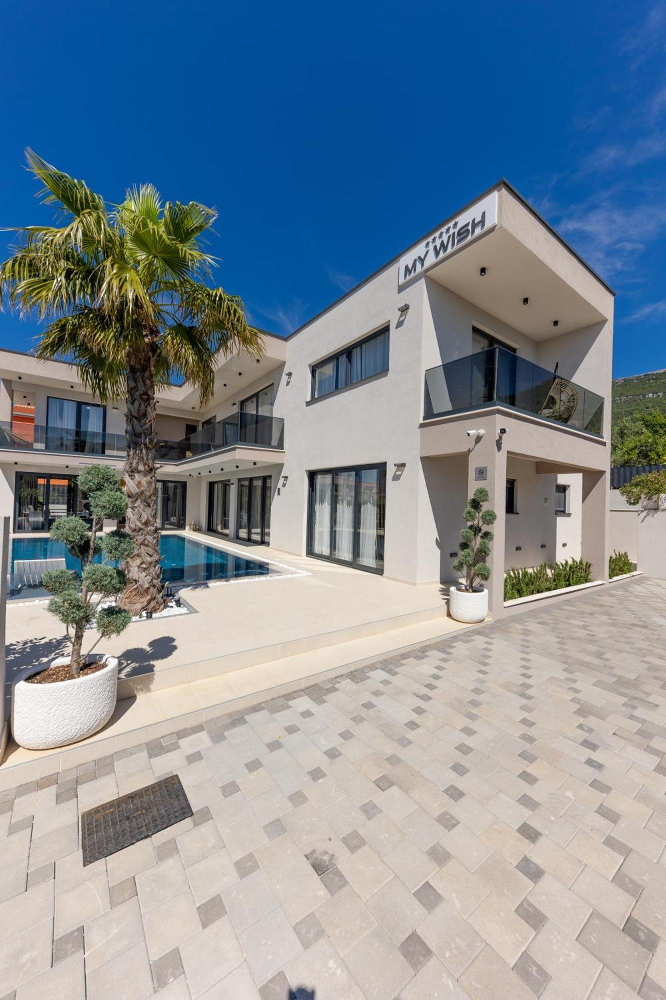 Luxury Villa My Wish With Pool Kaštel Stari Exteriör bild